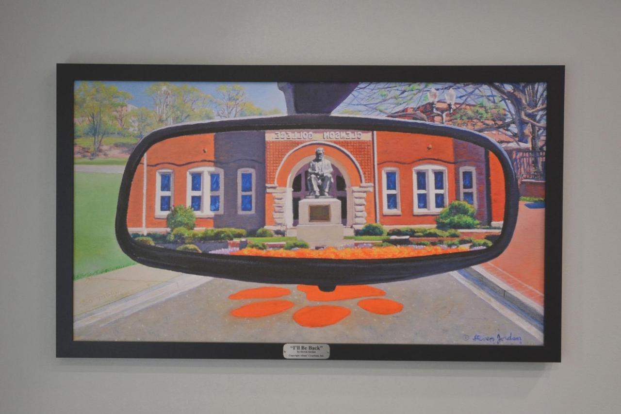 Inn At Clemson Bagian luar foto
