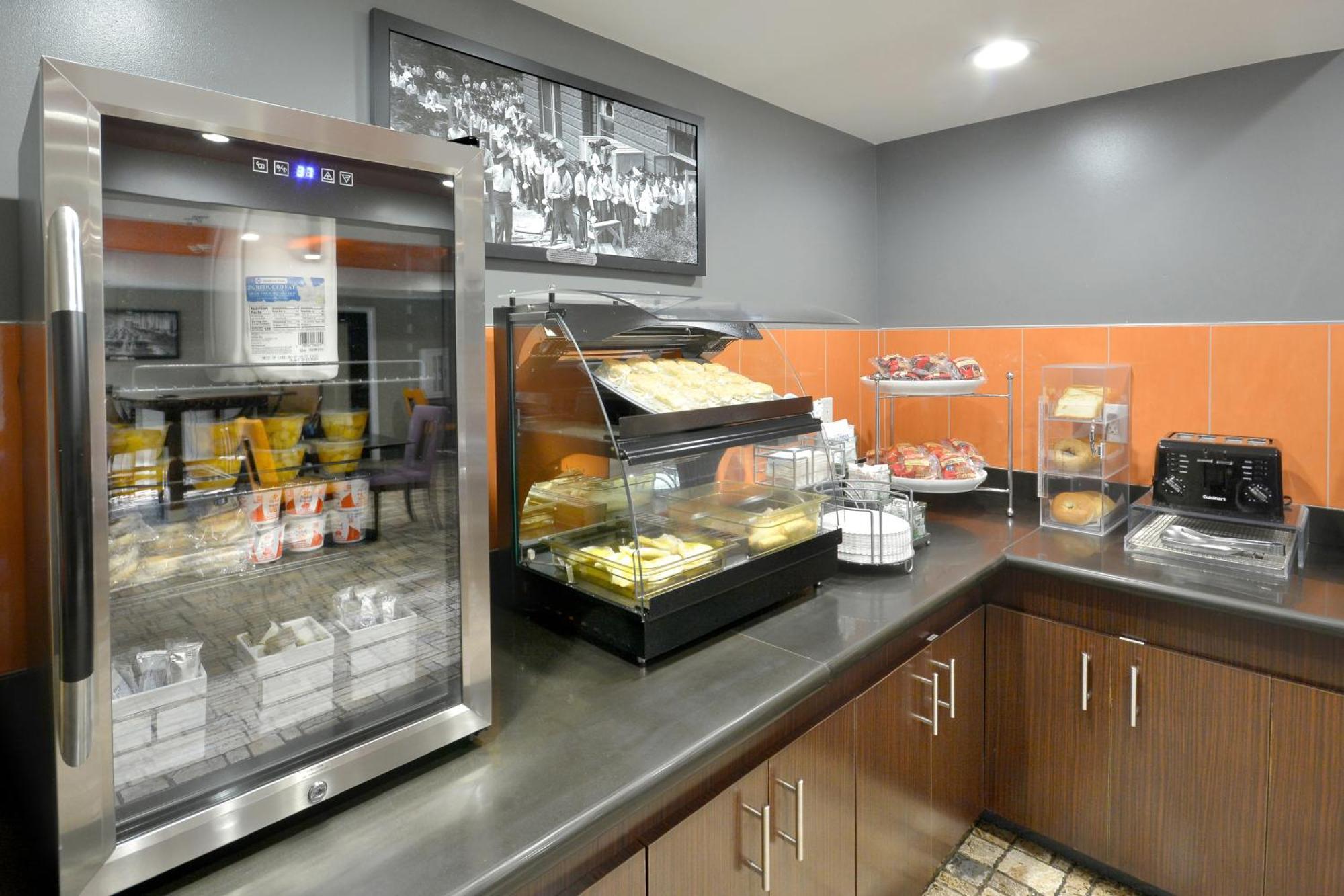 Inn At Clemson Bagian luar foto