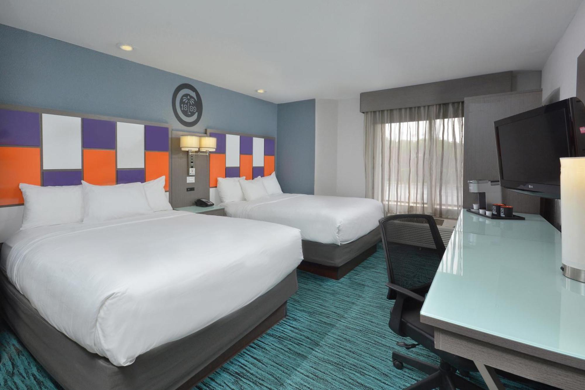 Inn At Clemson Bagian luar foto