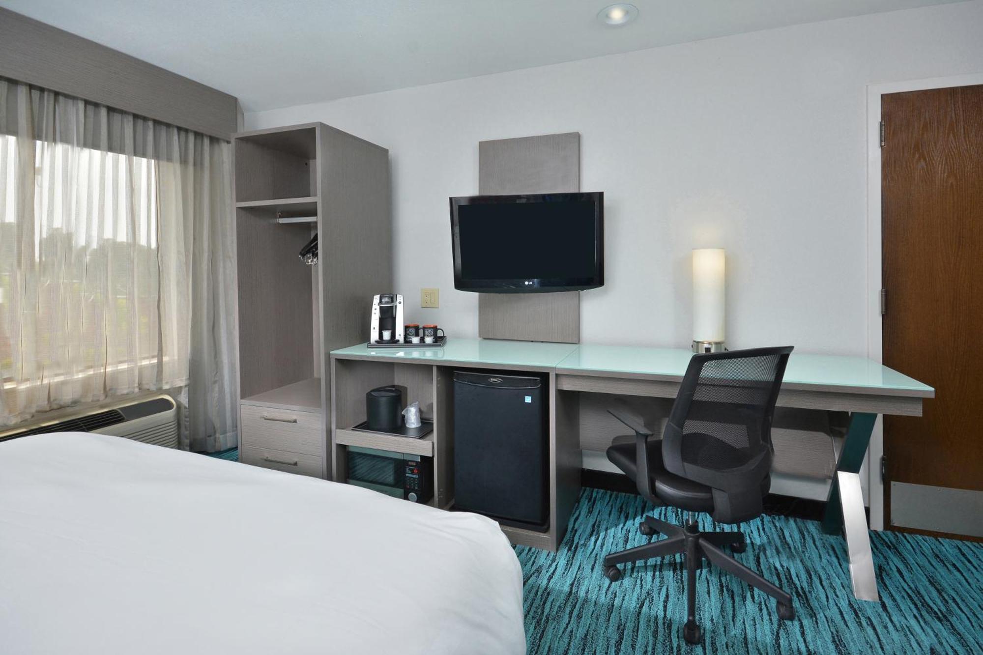 Inn At Clemson Bagian luar foto