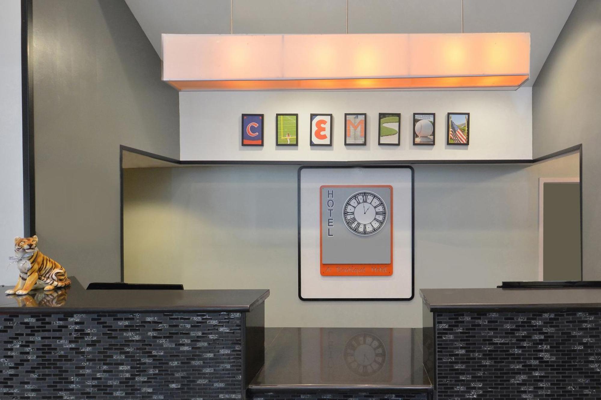 Inn At Clemson Bagian luar foto