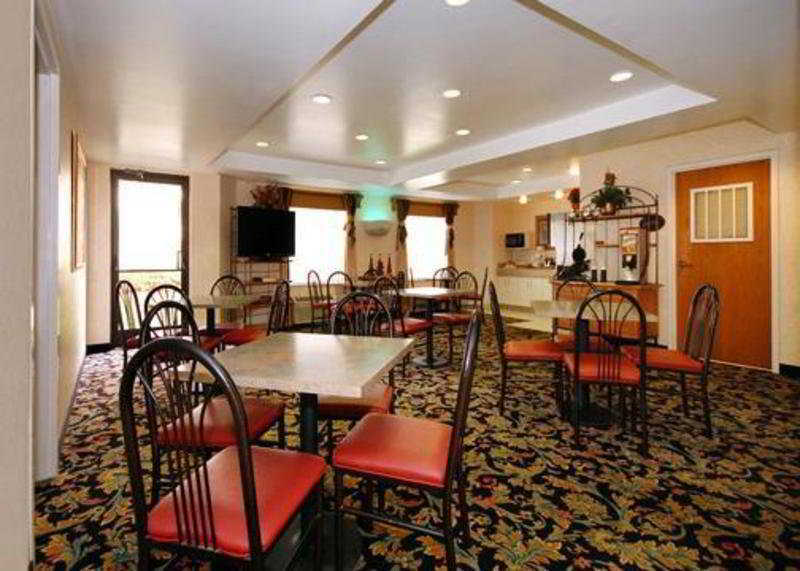 Inn At Clemson Bagian luar foto